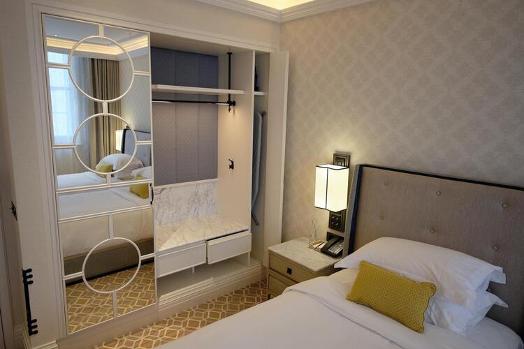 yellow room